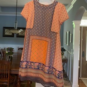 Short sleeve boho print shift dress